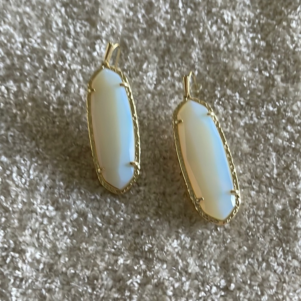 Kendra Scott Earrings, like new
